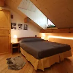 Attic Loft With Park In The Shadow Of The Dolomites