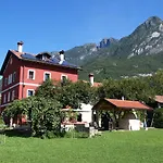 Attic Loft With Park In The Shadow Of The Dolomites Mis
