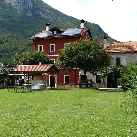 Attic Loft With Park In The Shadow Of The Dolomites 公寓 Mis